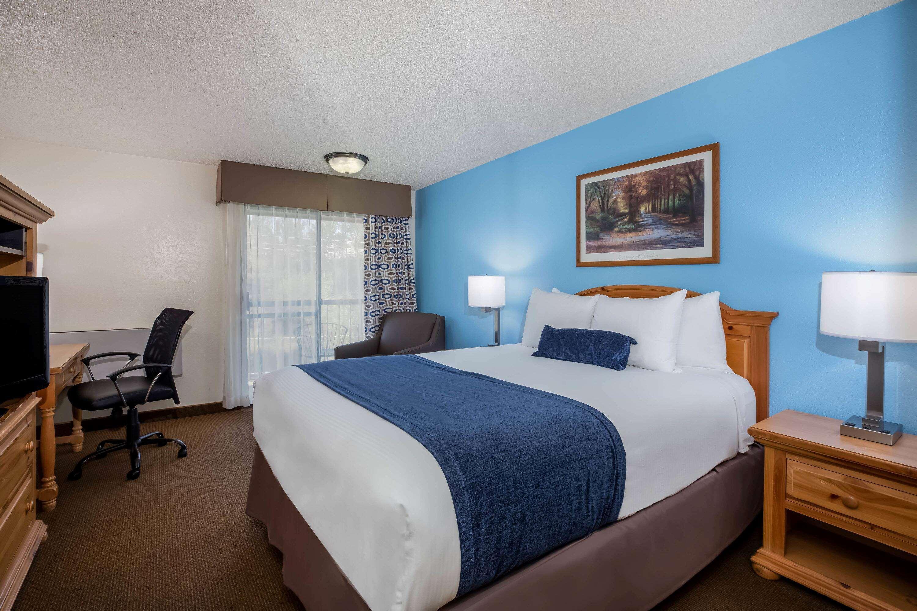 Baymont By Wyndham Yakima Riverfront Екстериор снимка