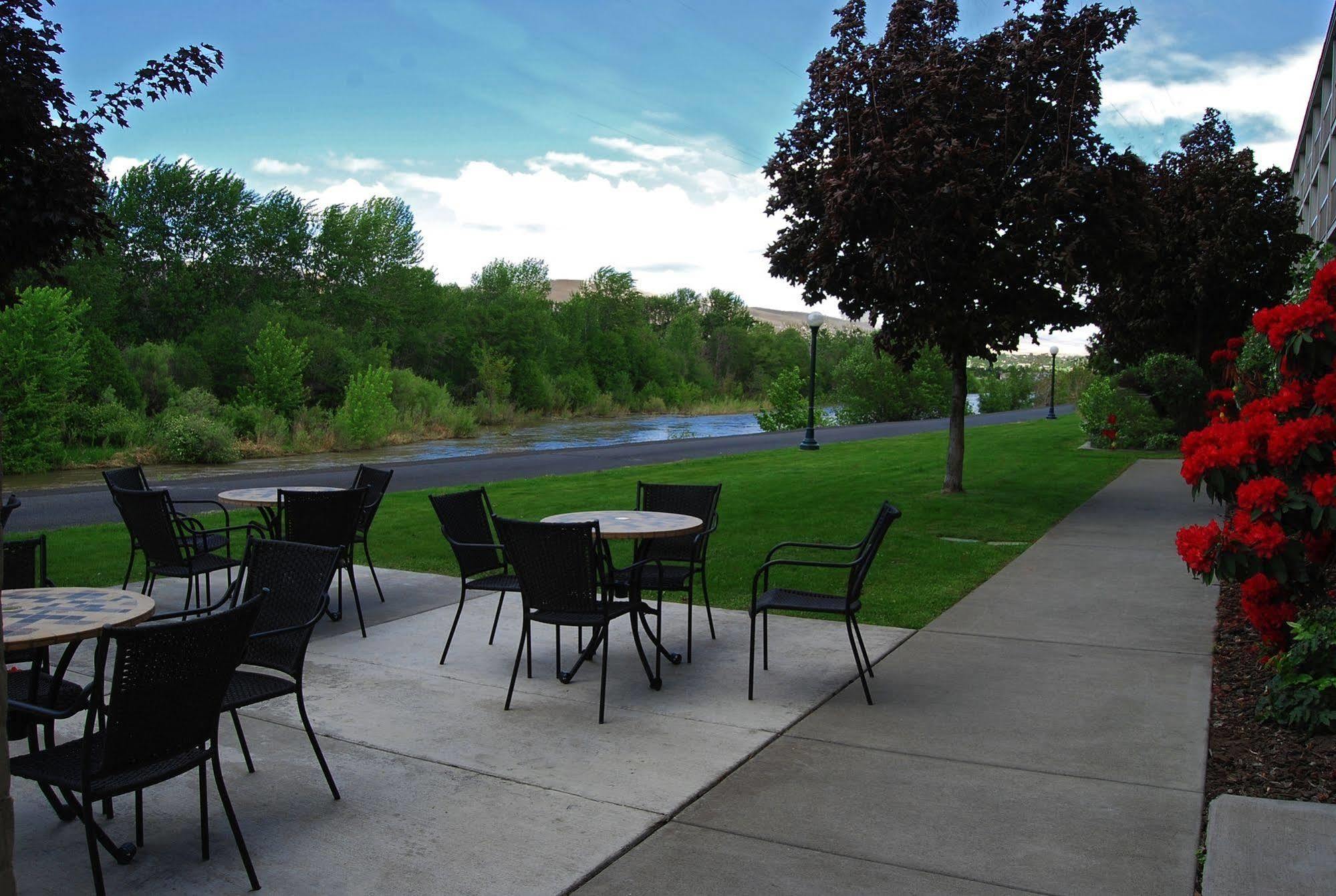 Baymont By Wyndham Yakima Riverfront Ресторант снимка