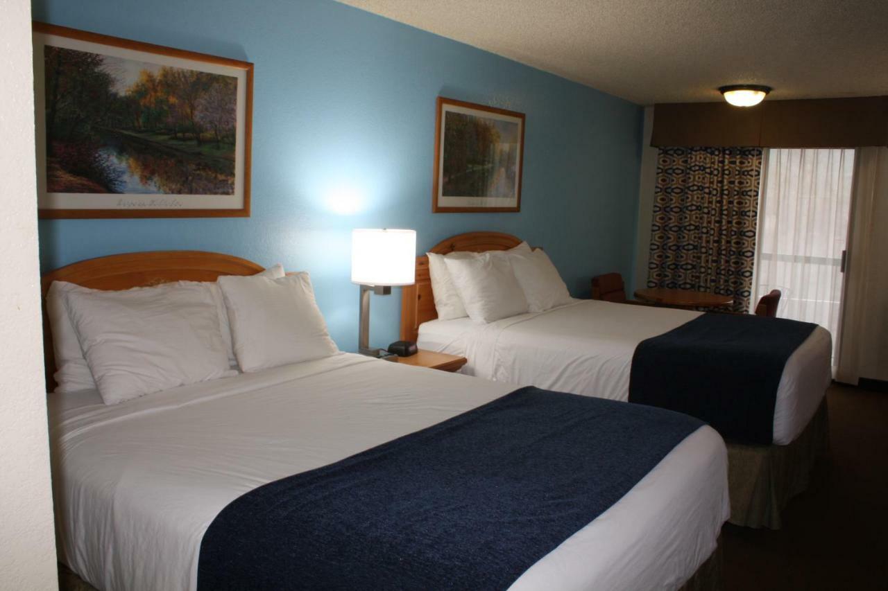 Baymont By Wyndham Yakima Riverfront Екстериор снимка